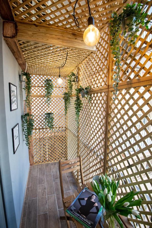 Contemporaneamente 147 - Modern & Comfort Rooms Bari Exterior photo