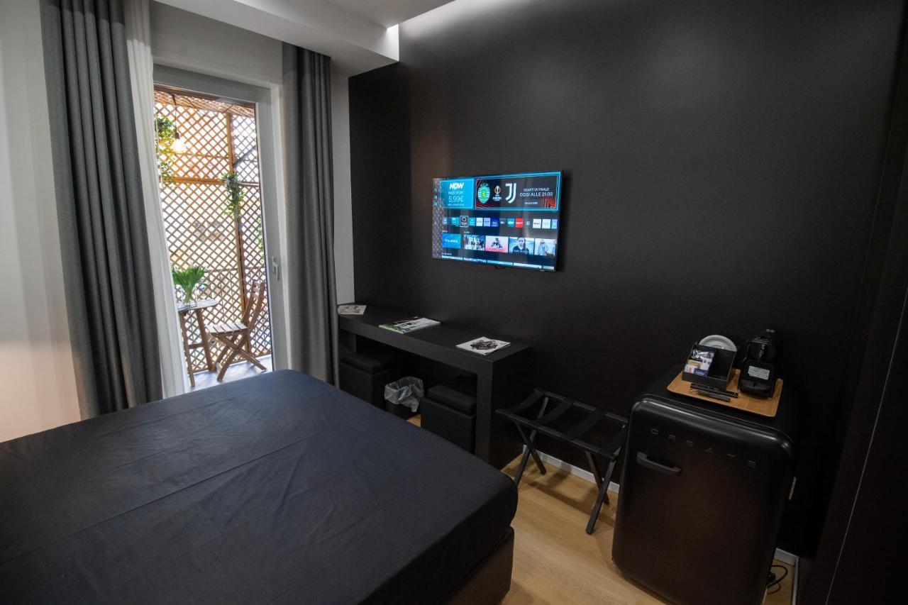 Contemporaneamente 147 - Modern & Comfort Rooms Bari Exterior photo